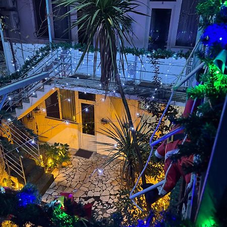 Shapatava Aparthotel Batumi Exterior foto